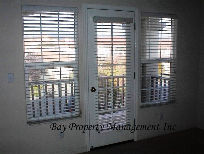Building Photo - 1124 Cobblestone St