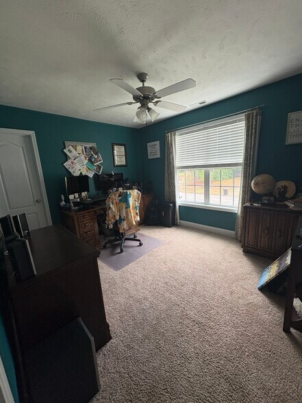 Building Photo - 36 Teak Wood Ct