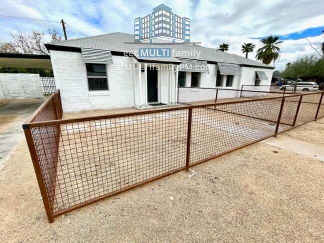 Building Photo - 1402 E McKinley St