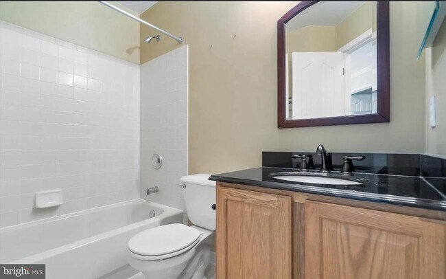 Building Photo - 8019 Moss Bank Dr