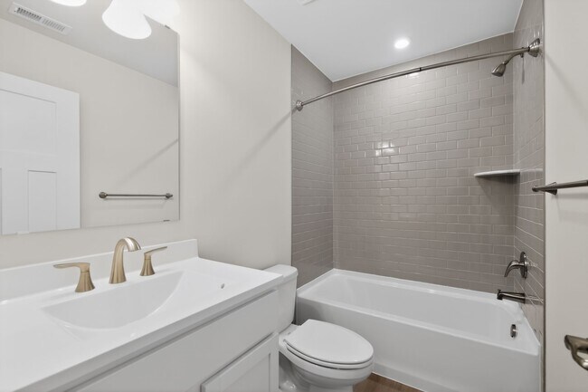 Building Photo - 192 Covington Dr