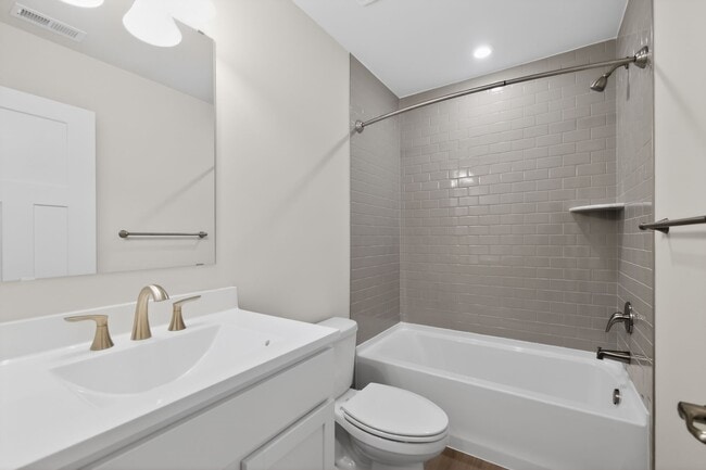 Building Photo - 43 Elmiraj Ct