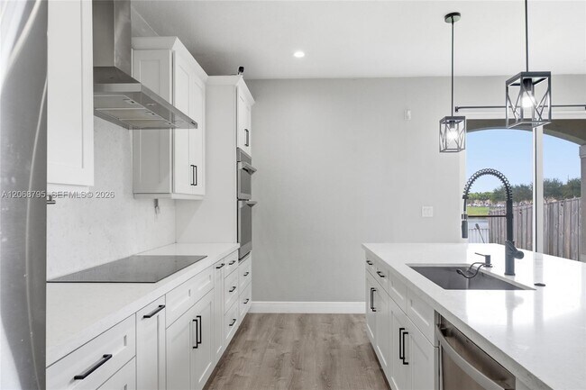 Building Photo - 15411 SW 9th Way