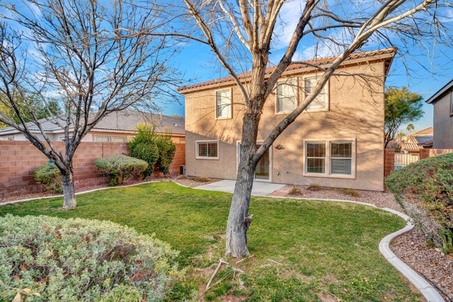 Building Photo - BEAUTIFUL 3 BED HOME IN SUMMERLIN- NEW FLOORING! HUGE LOFT!