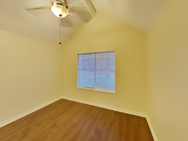 Building Photo - 6419 Horsepen Bayou Dr