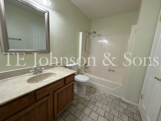 Building Photo - Charming 3-Bedroom Home with Rocking Chair Porch and Screened Back Patio