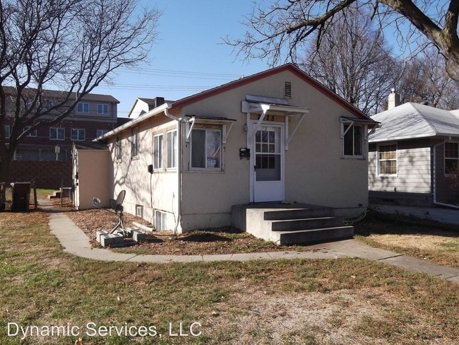 Primary Photo - 2425 S Norton Ave