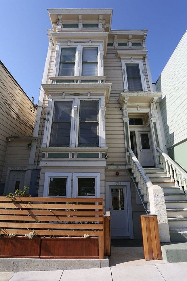 Building Photo - OPEN HOUSE: Sunday (7/20) 1:30pm-2:00pm. F...