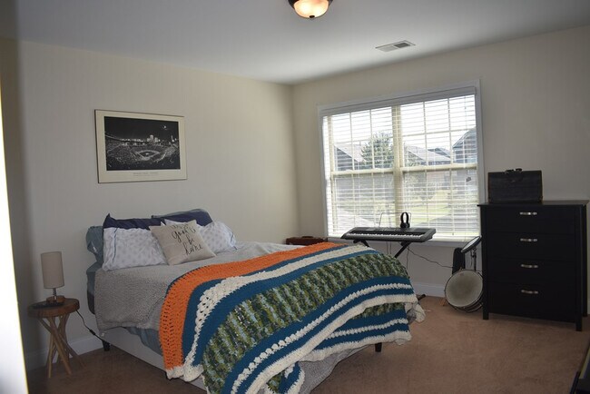 Building Photo - 2190 Harborview Dr