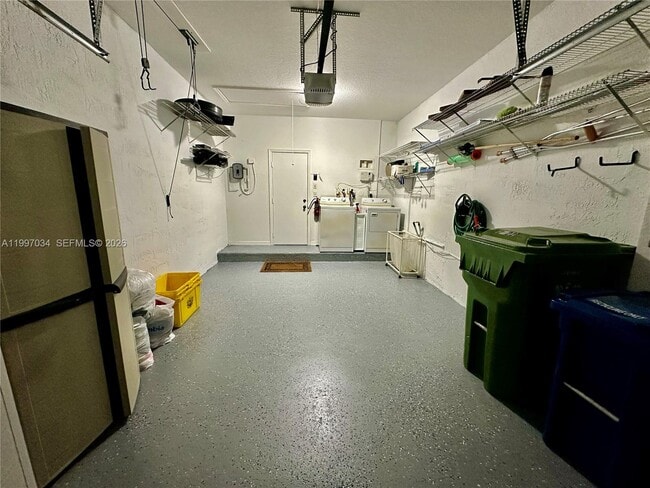 Building Photo - 2122 Pasa Verde Ln