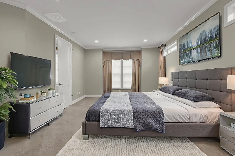 Building Photo - 2060 Lakeland Way