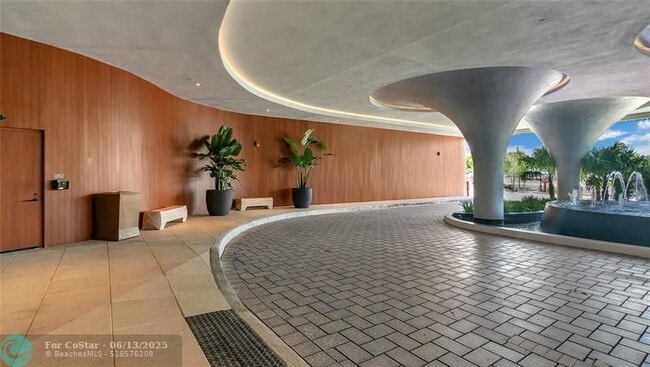 Building Photo - 1116 N Ocean Blvd