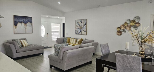 Building Photo - COMPLETELY FURNISHED 3 bed /2 bath  - 55+ ...