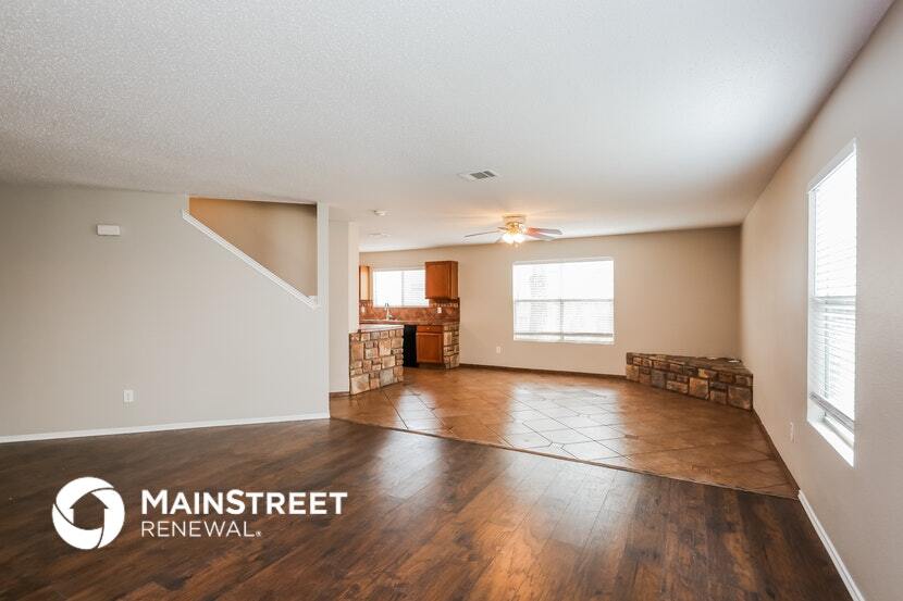 Building Photo - 4820 Trail Hollow Dr