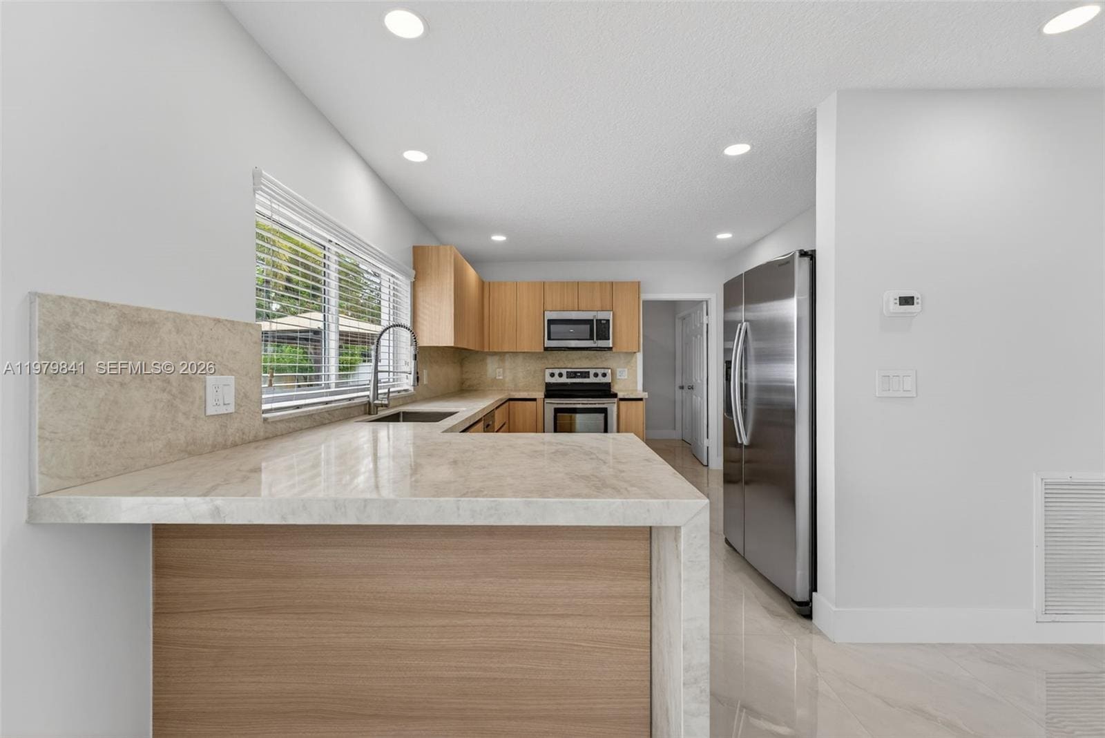 Building Photo - 8695 SW 51st Pl