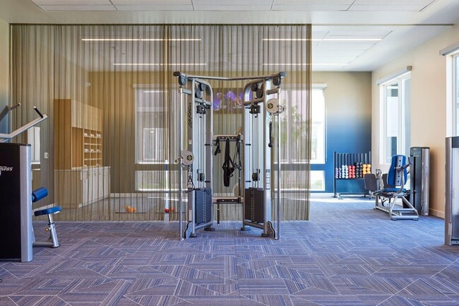 Building Photo - 74300 Country Club Dr