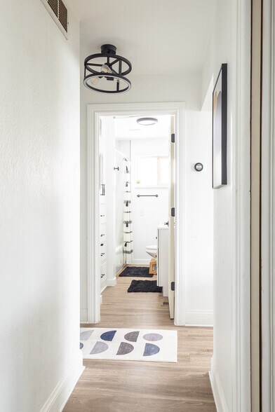 Building Photo - 4431 Fillmore St