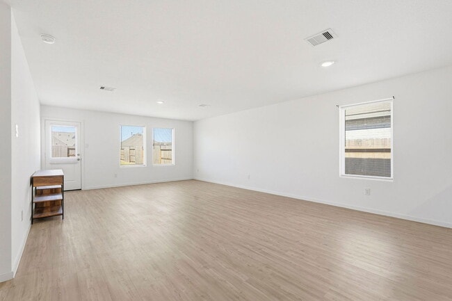 Building Photo - 6639 Orange Daylily Ln