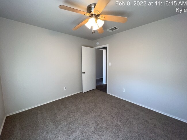 Building Photo - 232 Buttercup Way