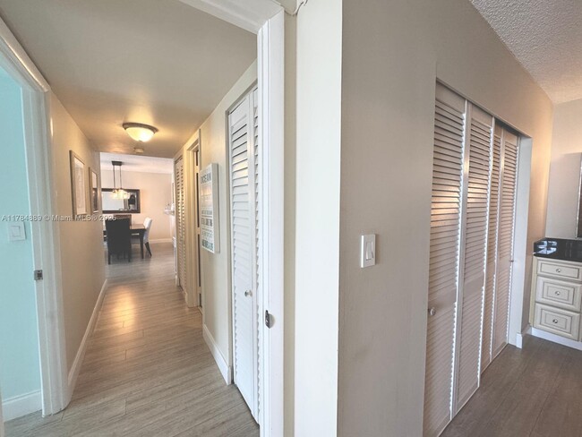 Building Photo - 3800 S Ocean Dr