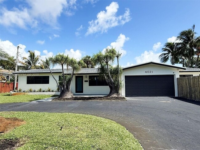 Primary Photo - 4021 NE 17th Terrace