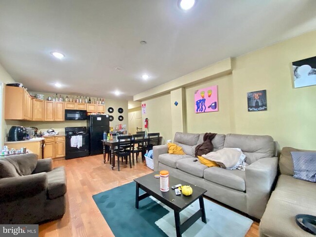 Primary Photo - 2014 N 17th St