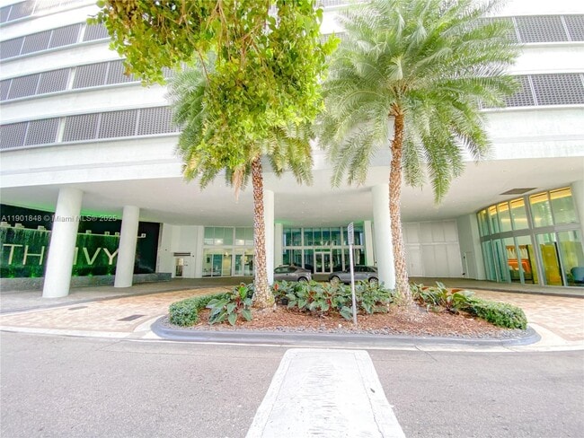 Building Photo - 90 SW 3rd St