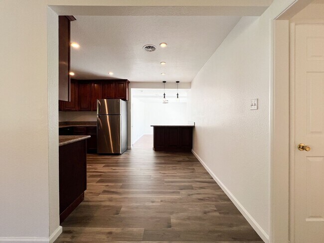 Building Photo - Beautiful Three Bedroom North Napa Home