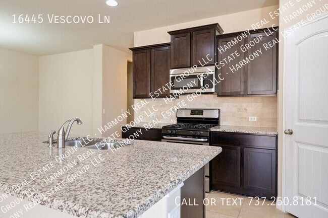 Building Photo - 16445 Vescovo Ln