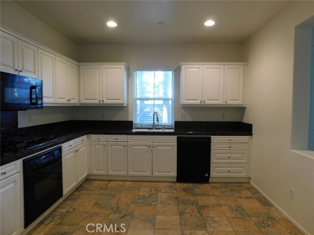 Building Photo - 3351 Via Mereno