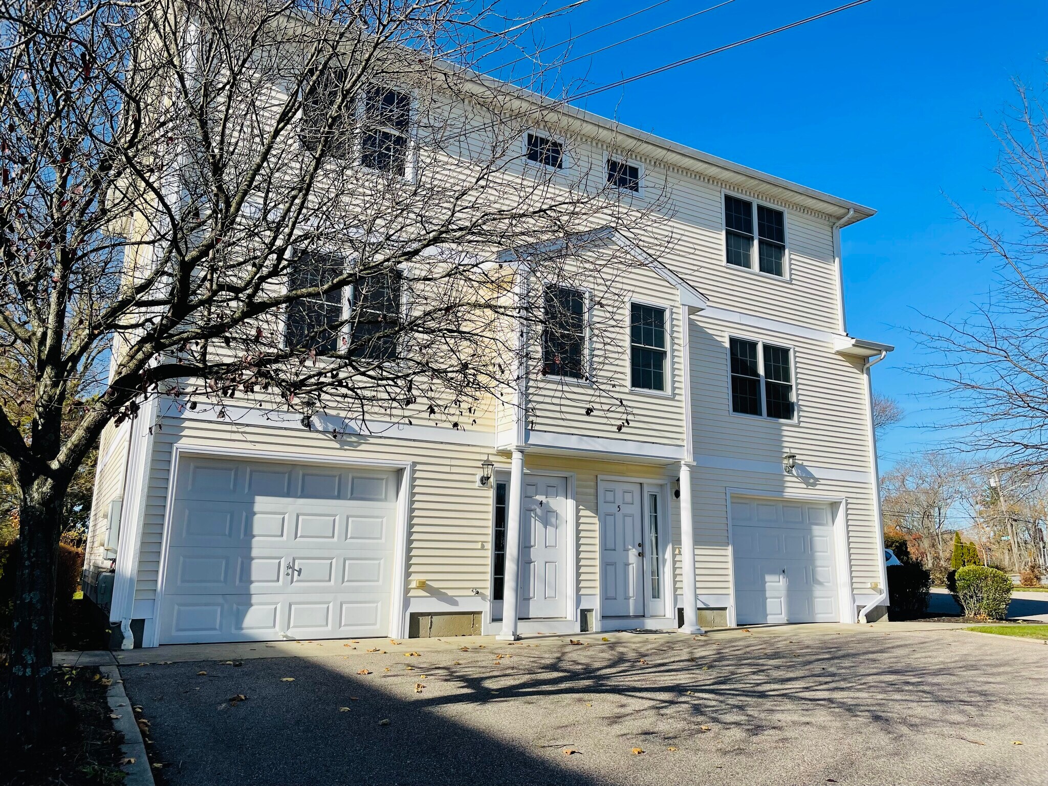 Building Photo - 3477 Pawtucket Ave