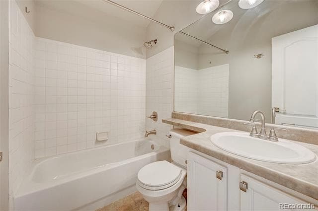 Building Photo - 835 Ridgebury Pl