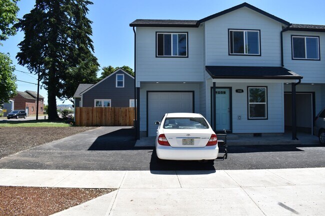 Building Photo - A St Townhomes