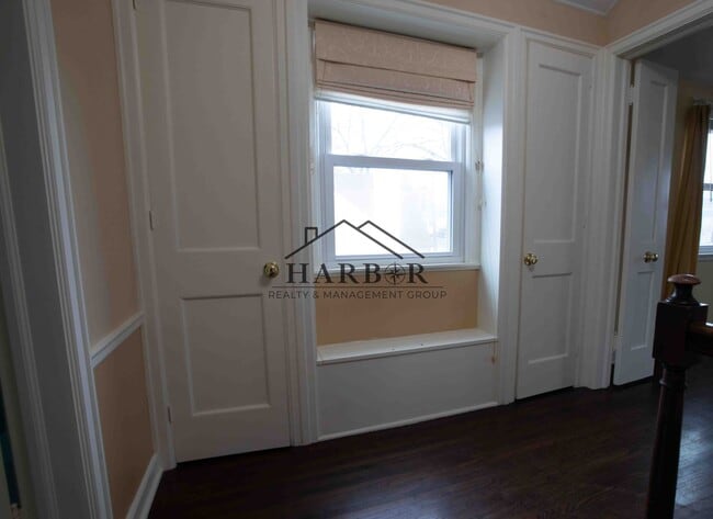 Building Photo - Single Family Home in NW Rochester!