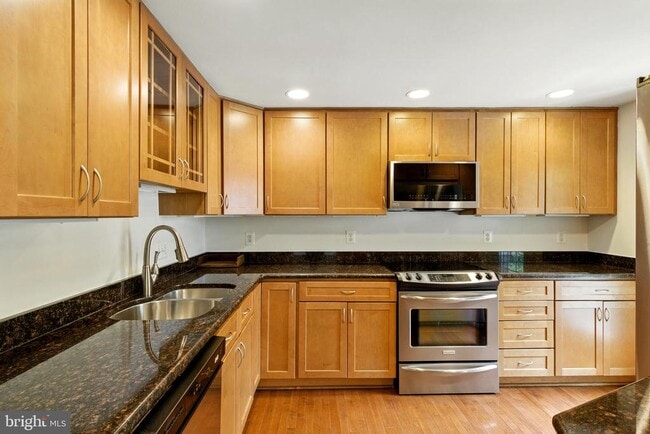 Building Photo - 351 Gundry Dr