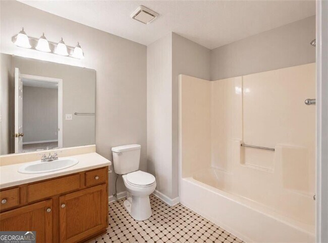 Building Photo - 2390 Newport Landing