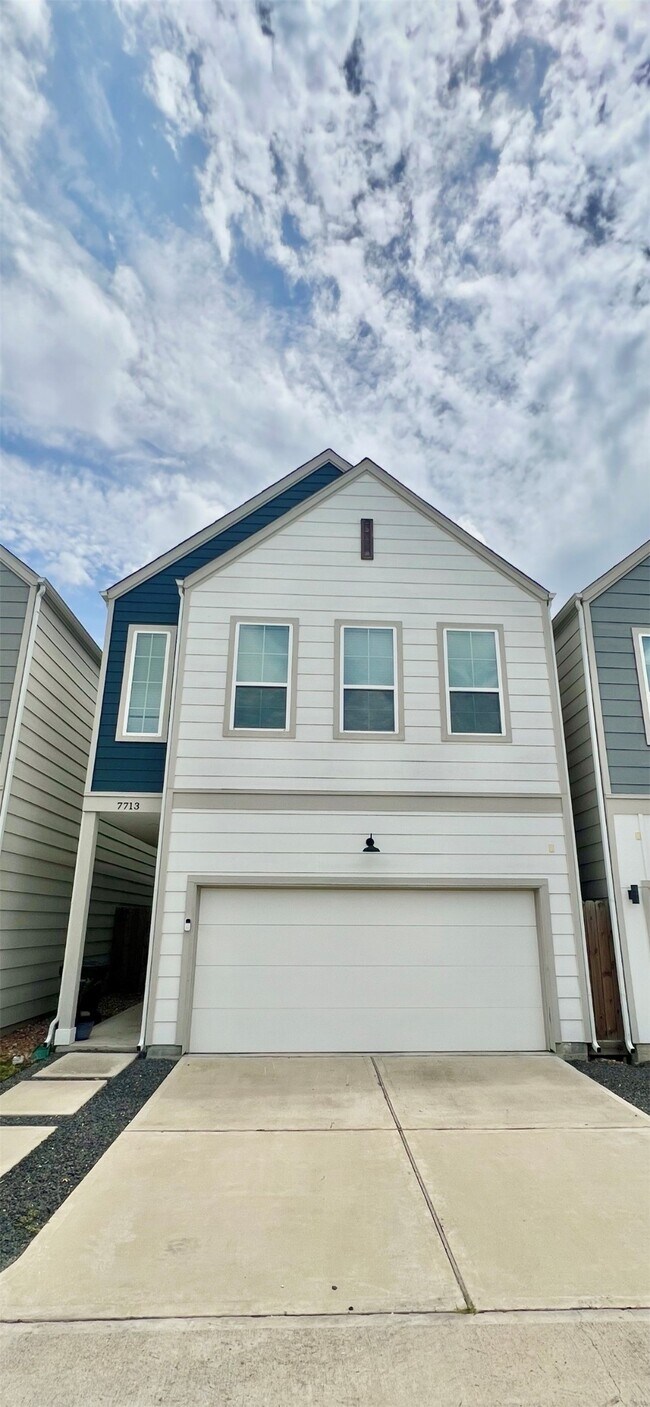 Building Photo - 7713 Johanna Pk Dr