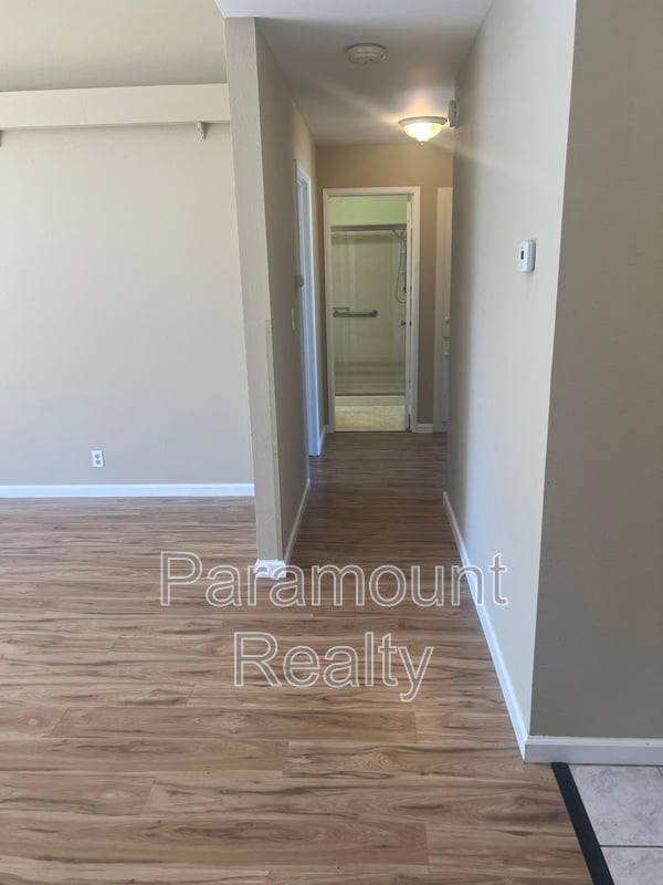 Building Photo - 7698 Redbud Ct