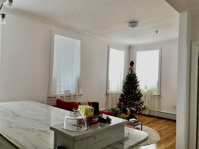 Building Photo - 319 Barrow St