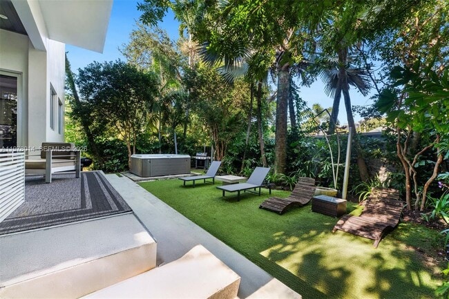 Building Photo - 101 SW 21st Rd