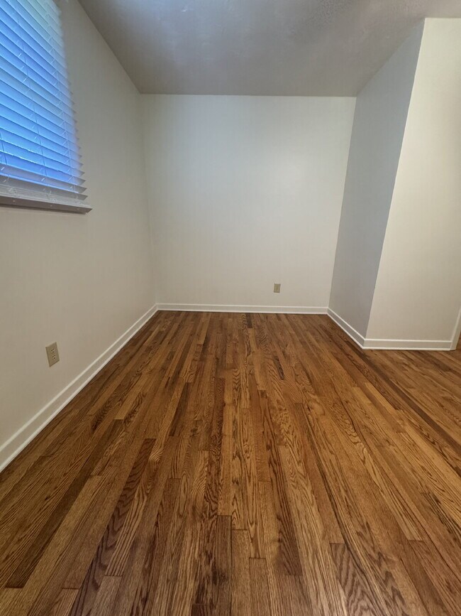 Building Photo - "Charming 3-Bedroom Retreat in Pisgah Fore...