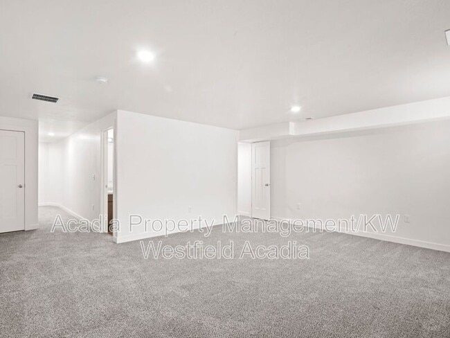 Building Photo - 14897 S Tumble Rock Way