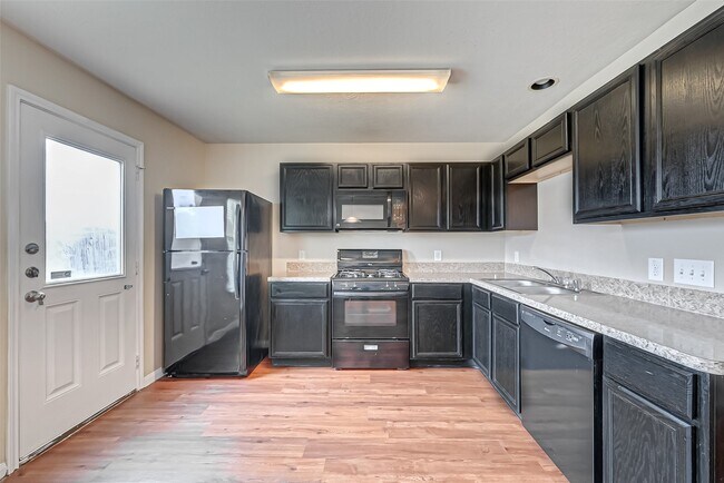 Building Photo - 838 Darbydale Crossing Ln