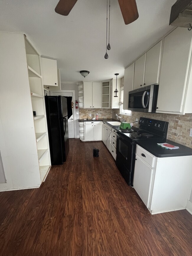 Building Photo - 281 N Houston Ave