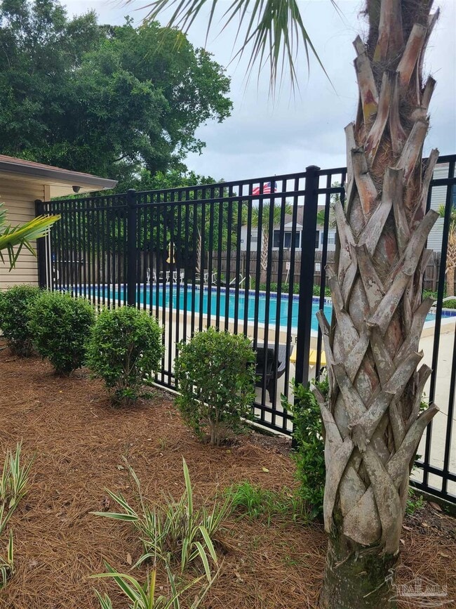 Building Photo - 2201 Scenic Hwy