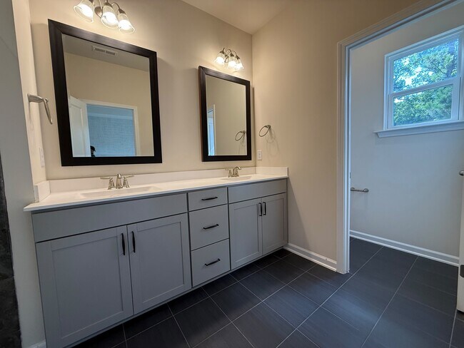 Building Photo - 2246 Red Knot Ln