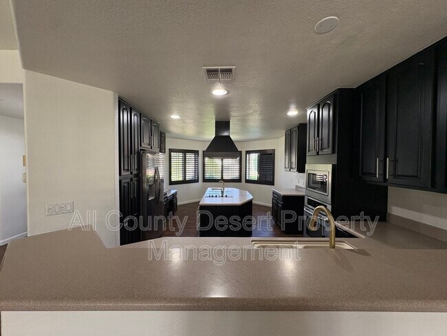Building Photo - 78823 Ave 42
