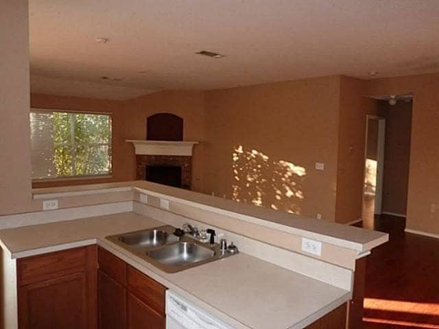 Building Photo - 111 Waterford Dr