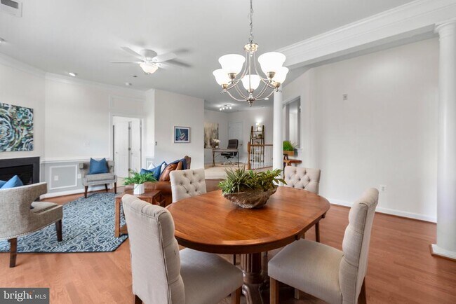 Building Photo - 830 Belmont Bay Dr