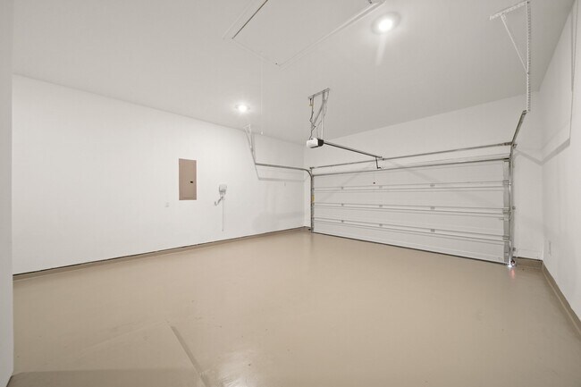 Building Photo - 4627 Windmill Lndg Ln